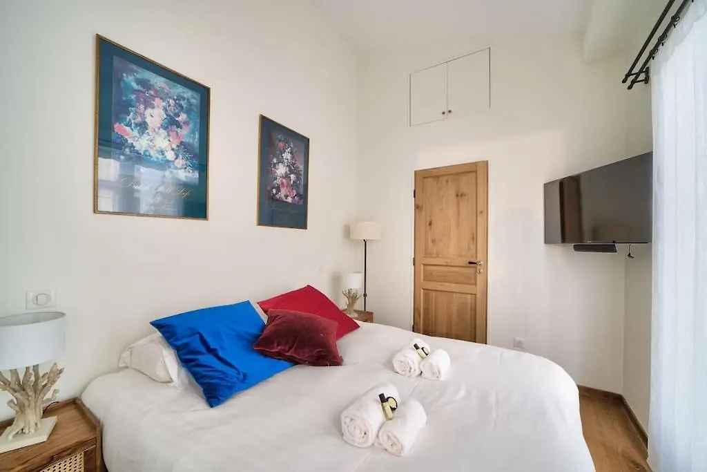 Superbe Maisonnette Neuve Au Coeur De Parigi